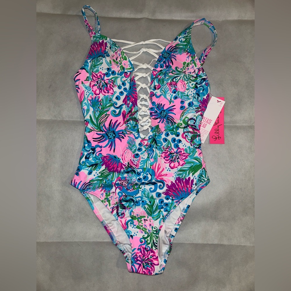 COPY - Lilly Pulitzer isle lattice one piece size 4 NWT